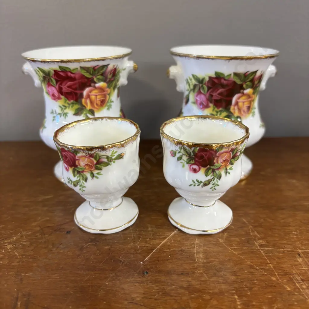 Royal Albert Old Country Roses Urns x 2 with 2 egg cups Image 1++