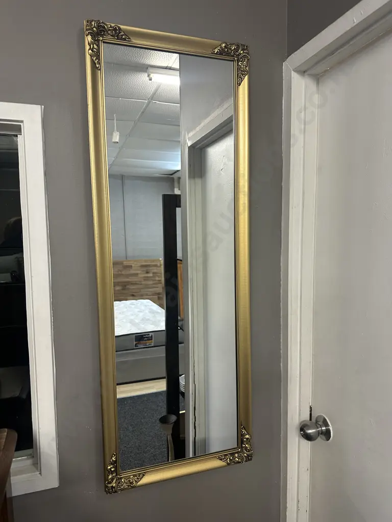 Vintage Gilt Ornate Rectangular Mirror Image 1++