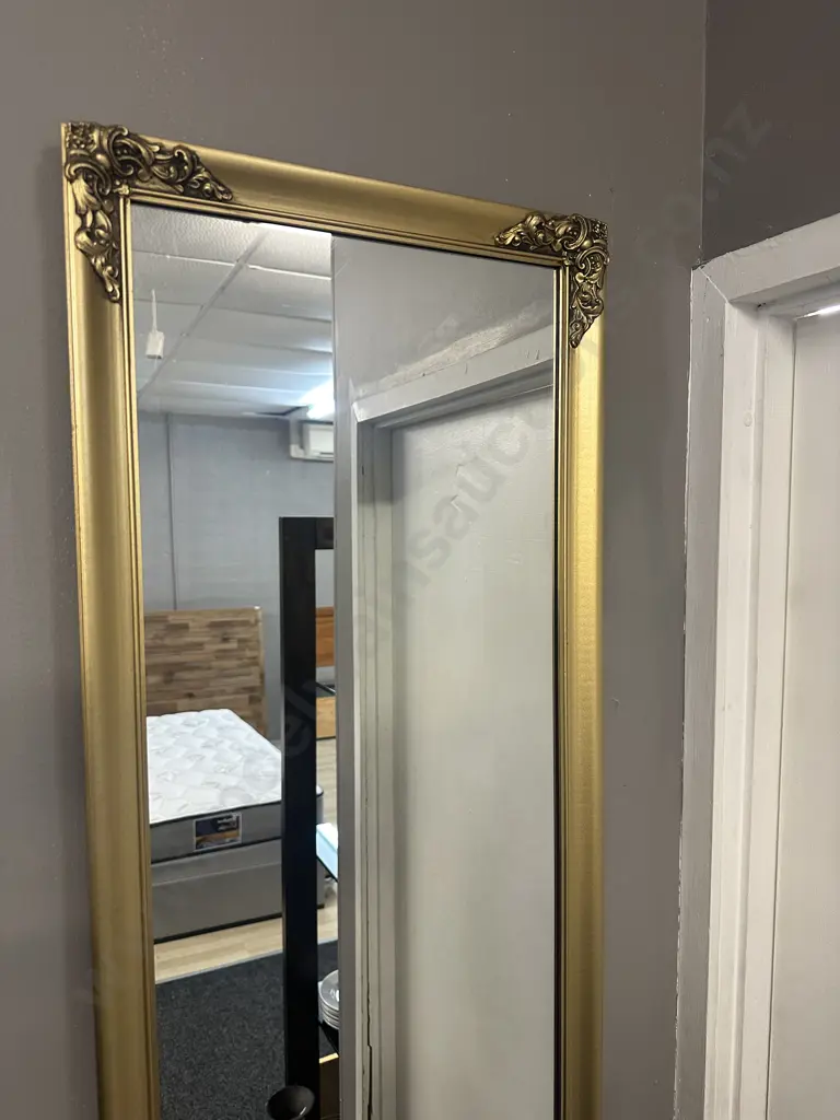 Vintage Gilt Ornate Rectangular Mirror Image 1++