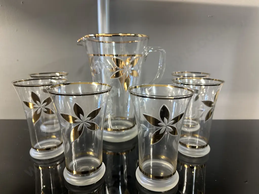 Vintage Gold Plated & Vine Detailed Jug & Tumbler Set Image 1++