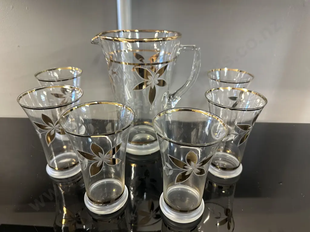 Vintage Gold Plated & Vine Detailed Jug & Tumbler Set Image 1++