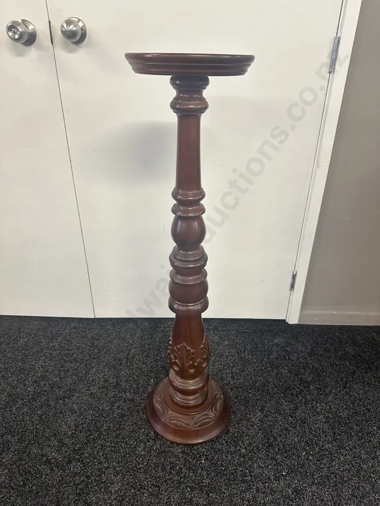 Ornate Mahogany Plant Stand H101cm. Image 1++