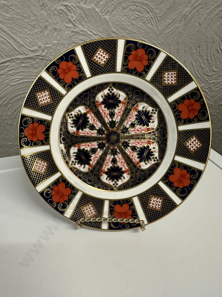  Royal Crown Derby Old Imari Plate Dia22cm. Image 1++