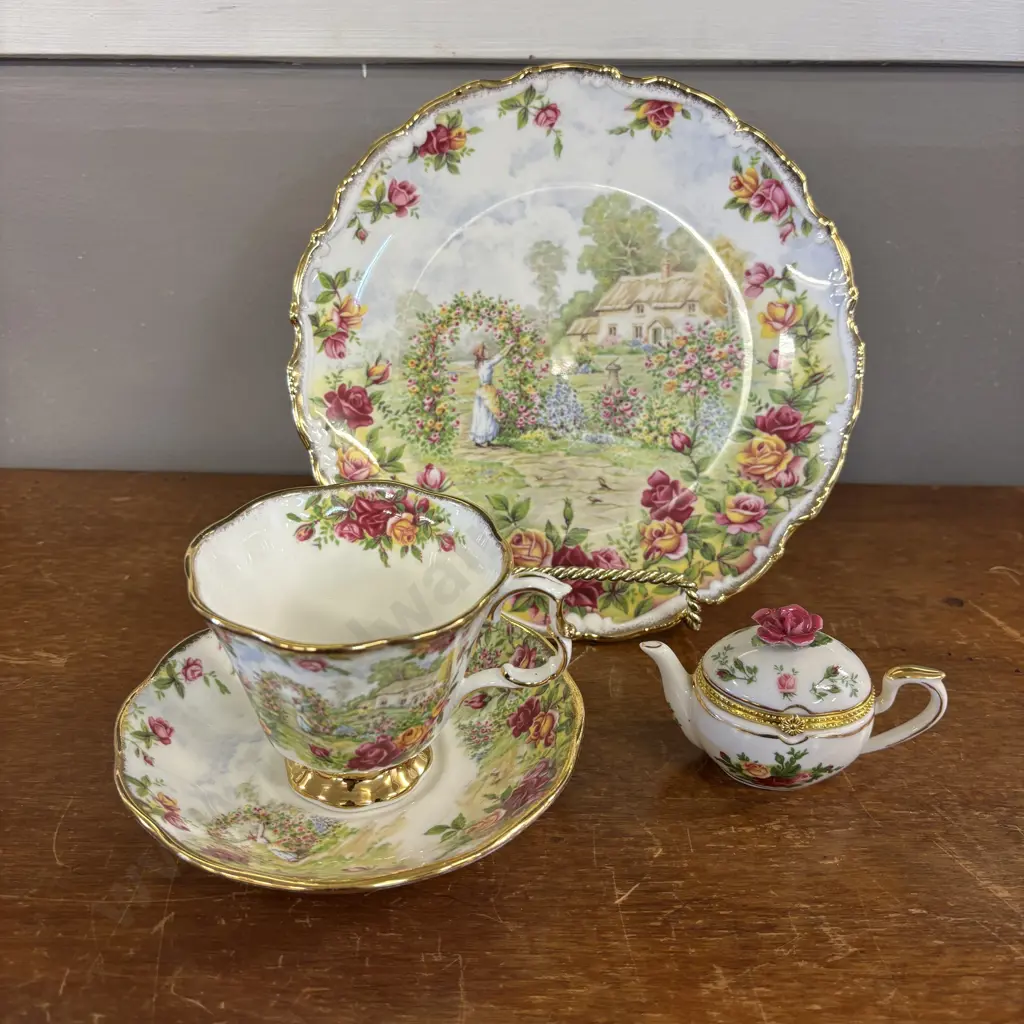 Royal Albert Old Country Roses "Garden Celebration" Cake Plate, cup and saucer - with miniature teapot Image 1++