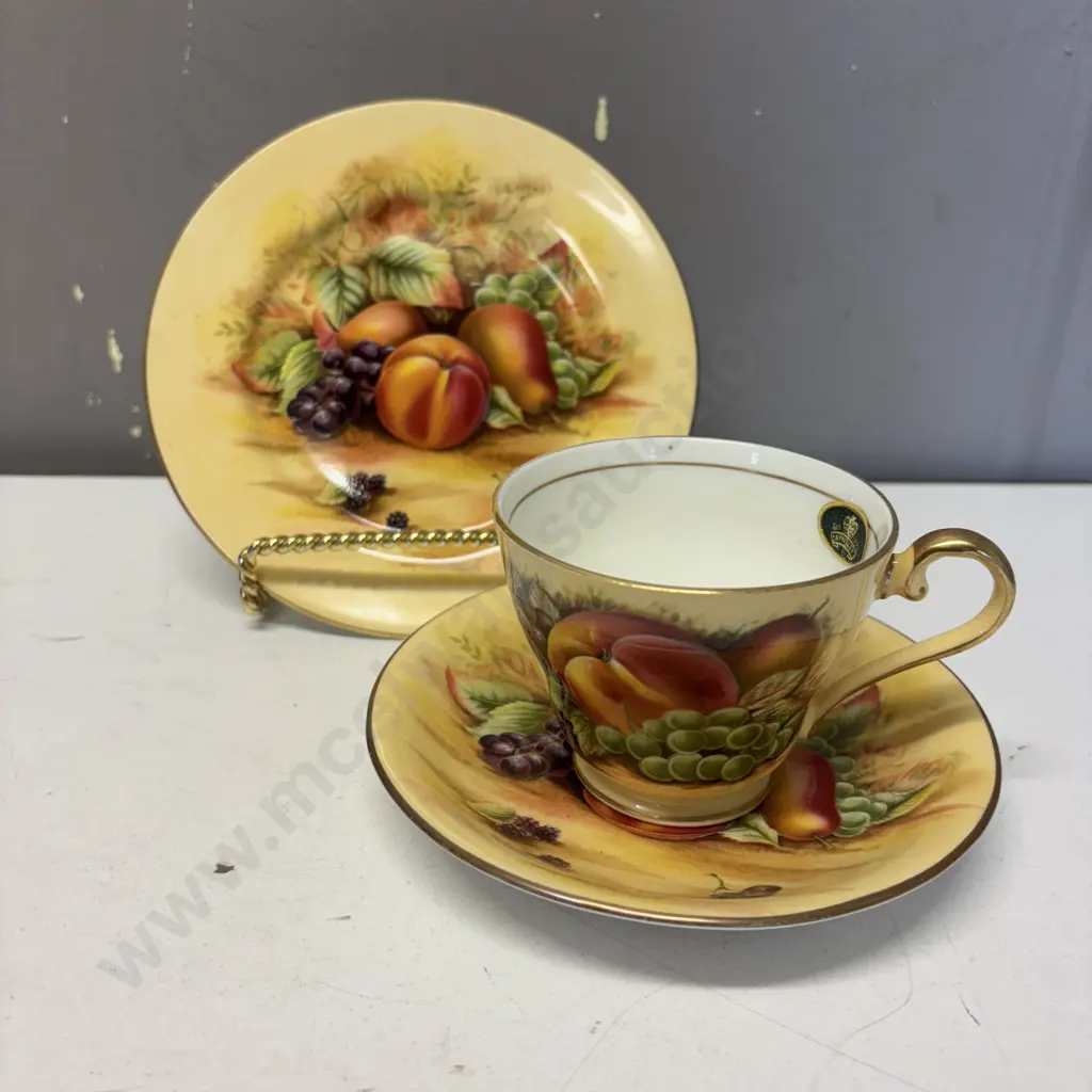 Aynsley Orchard Gold Fruit trio. With original label Image 1++