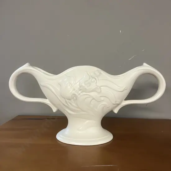 c1930's Art Nouveau Style Spode Velamour Tulip Two Handled Mantle Vase, Pattern K843. 180x 40cm