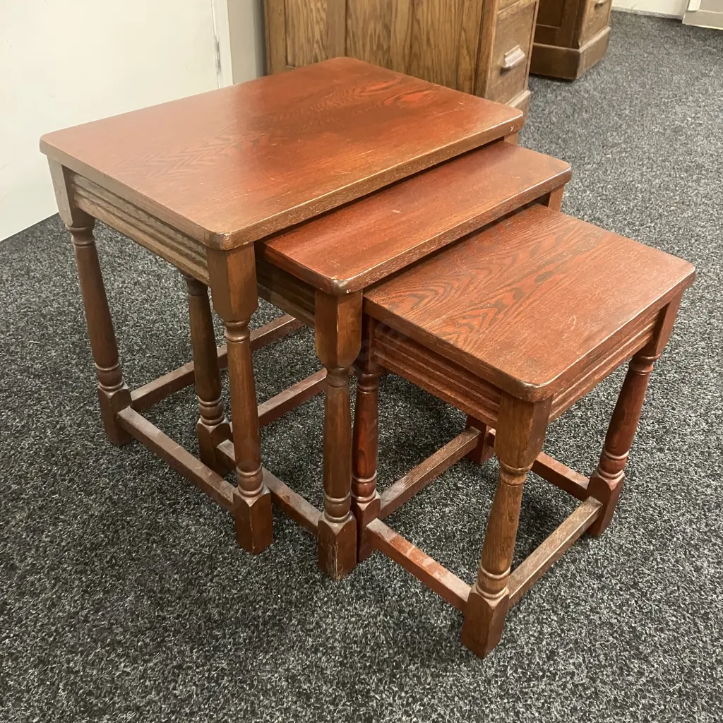 Vintage Nesting Tables, 1980s, Oak Set of 3. H46 W51 D33.5cm Image 1++