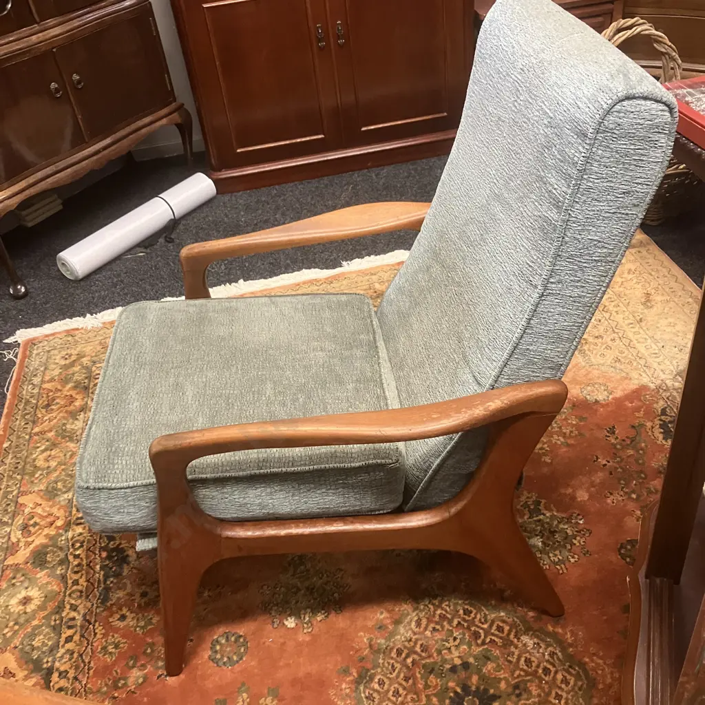 Pair of Mid Century Fler Armchairs by Fred Lowen Image 1++