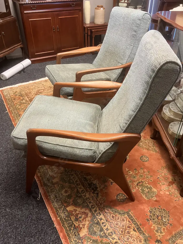 Pair of Mid Century Fler Armchairs by Fred Lowen Image 1++