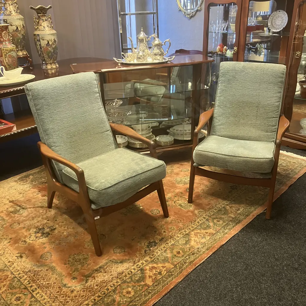 Pair of Mid Century Fler Armchairs by Fred Lowen Image 1++