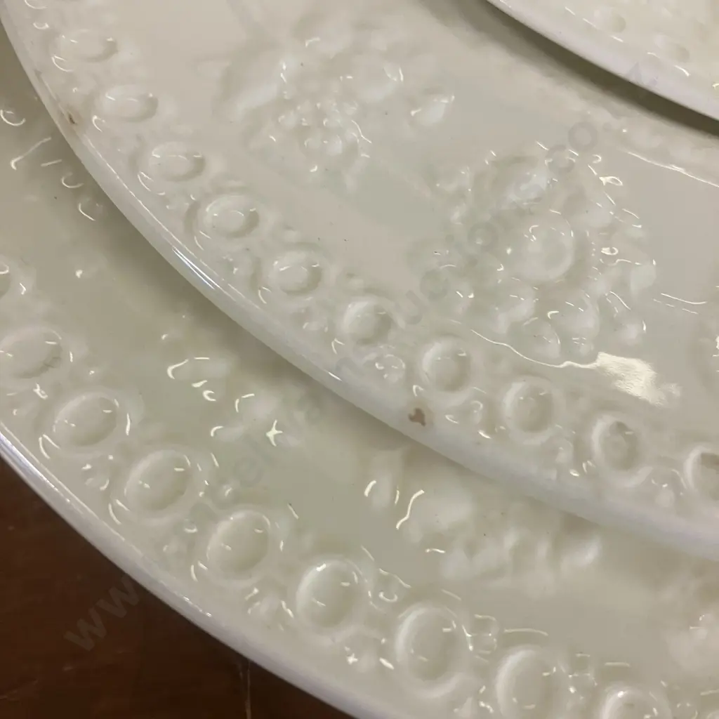 Wedgwood Wellesley 'Fruit & Circles' 3 x Large Oval Platters, Pair of Covered Vegetable Bowls, Gravy Boat & Underplate Image 1++