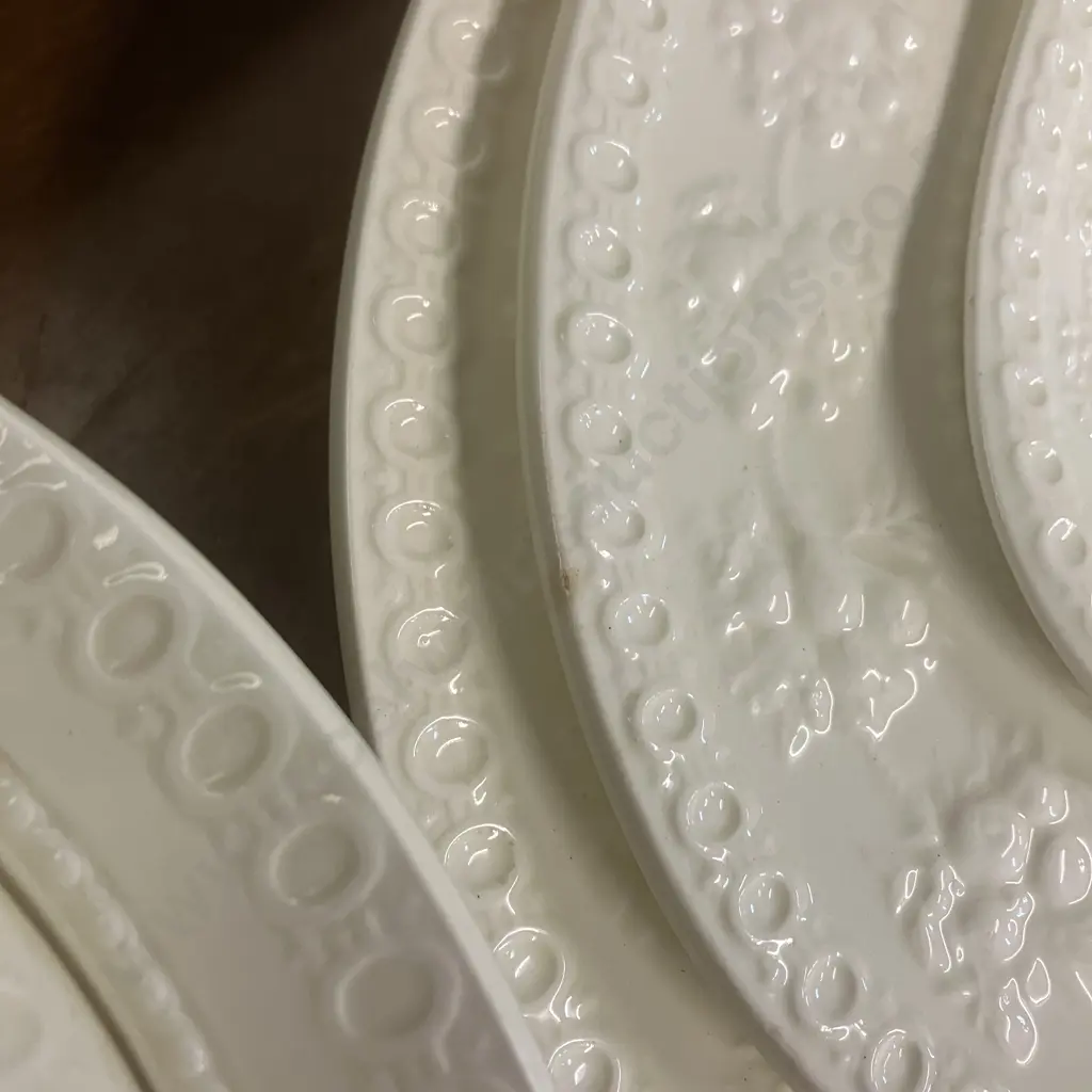 Wedgwood Wellesley 'Fruit & Circles' 3 x Large Oval Platters, Pair of Covered Vegetable Bowls, Gravy Boat & Underplate Image 1++