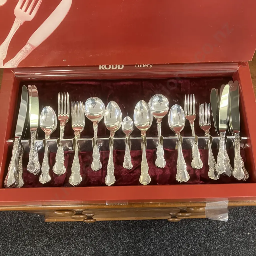RODD Camille 44 Piece Cutlery Canteen (6 Place Setting) Image 1++