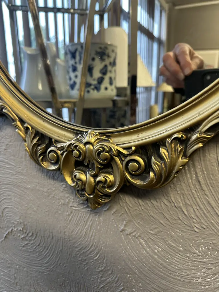 Vintage Gilt Framed Ornate Mirror H72,W46cm. Image 1++