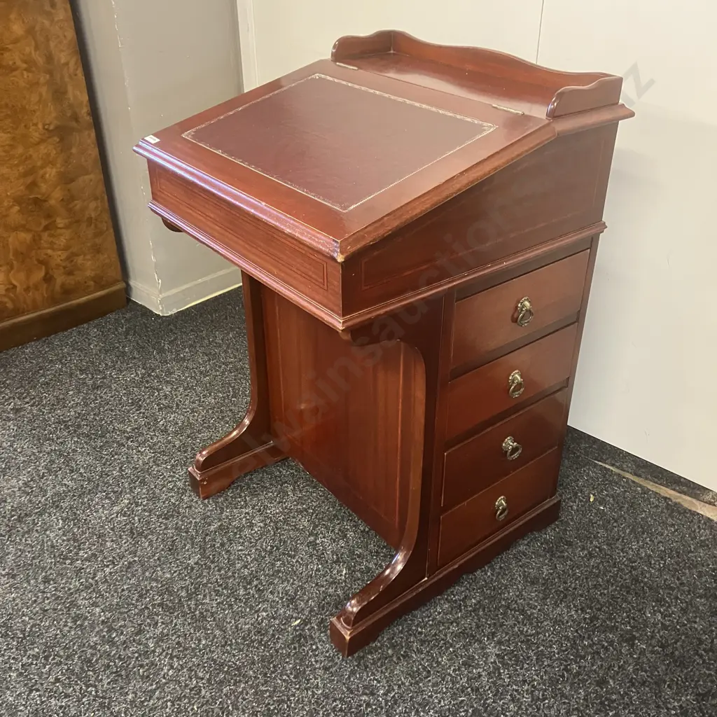 Mahogany Davenport Desk With Brown Leather Writing Slope, 4 Drawer RHS. H80 W51 D51cm Image 1++