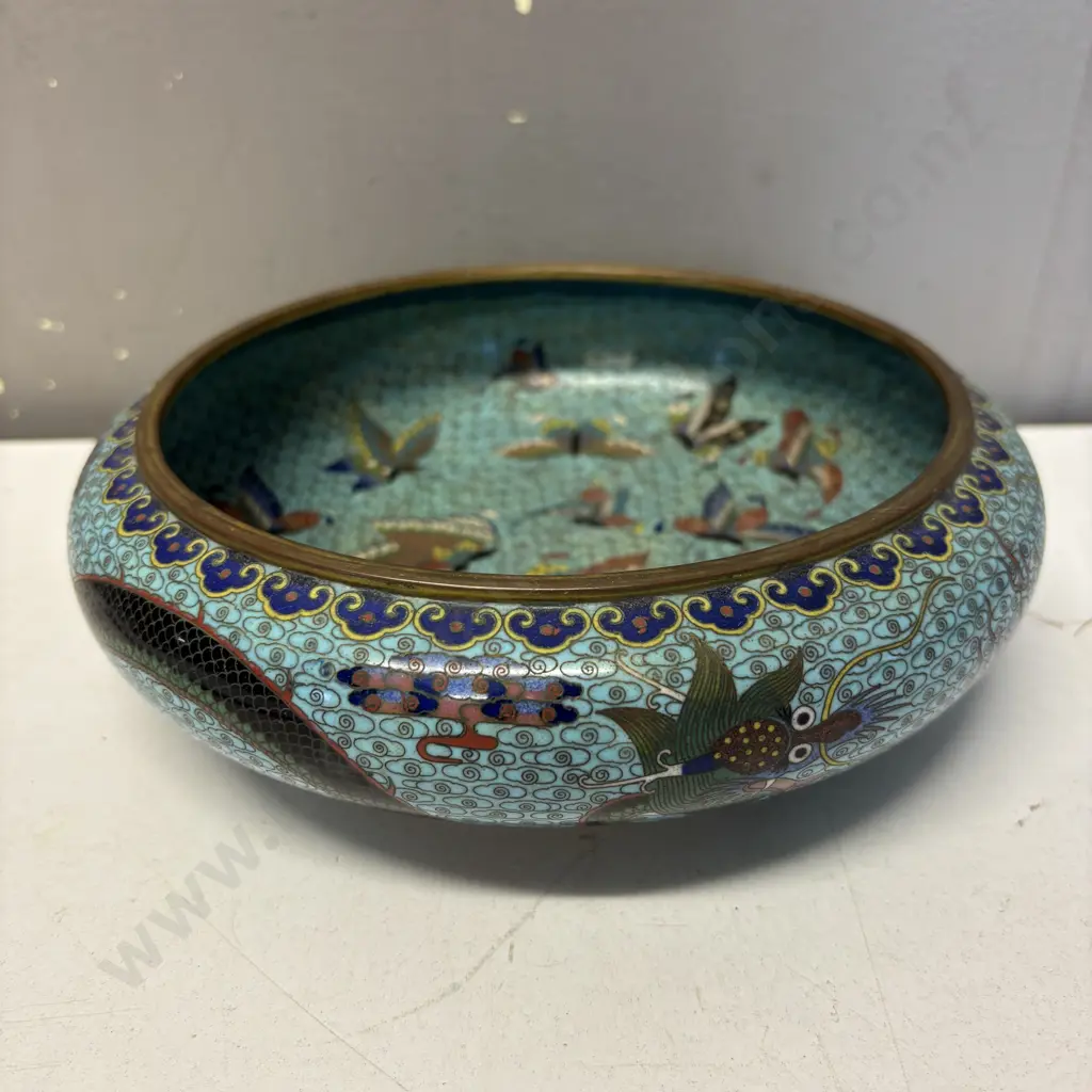 Stunning Cloisonne Bowl with Dragon and Butterfly decoration. Dia 21cm Image 1++