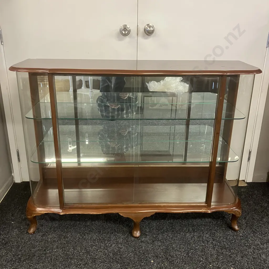 Mahogany & Curved Glass China Display Cabinet, Cabriole Legs, Glass Shelves, Mirror Backed, H90 W120 D40cm Image 1++