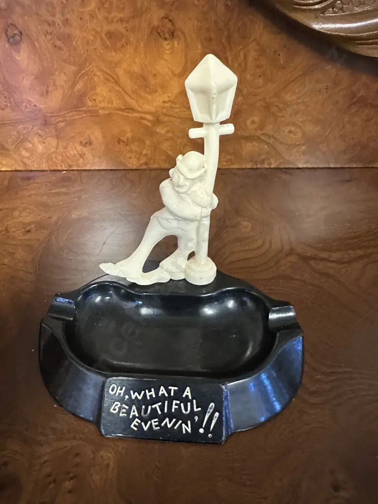 Vintage English Selcol 'Voque' Bakelite Ashtray With The Phrae 'Oh What A Beautiful Evening' Image 1++