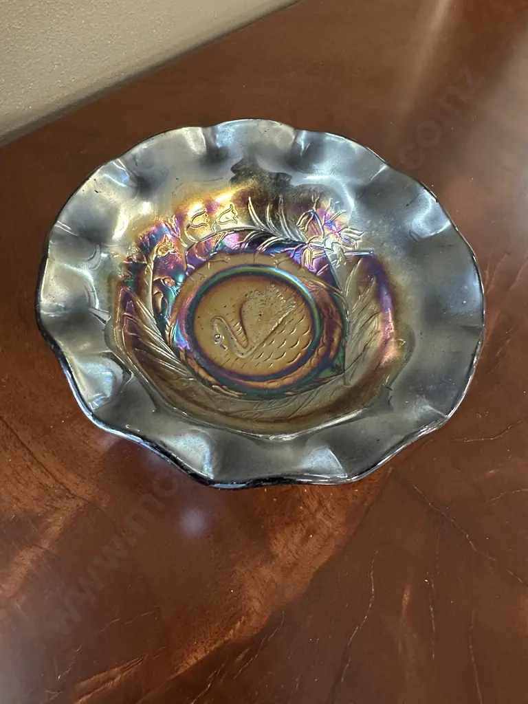 Scarce Crown Crystal Black Swan Carnival Glass Master Bowl H4,Dia14cm. Image 1++