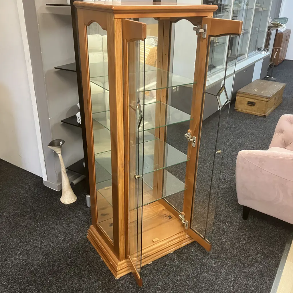 Rimu Double Glass Door With Leadlight Display Cabinet, 4 Glass Shelves, Mirror Backed. H150 W60 D43 Image 1++