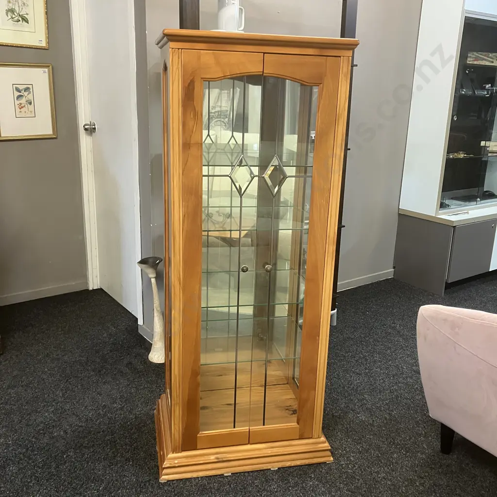 Rimu Double Glass Door With Leadlight Display Cabinet, 4 Glass Shelves, Mirror Backed. H150 W60 D43 Image 1++