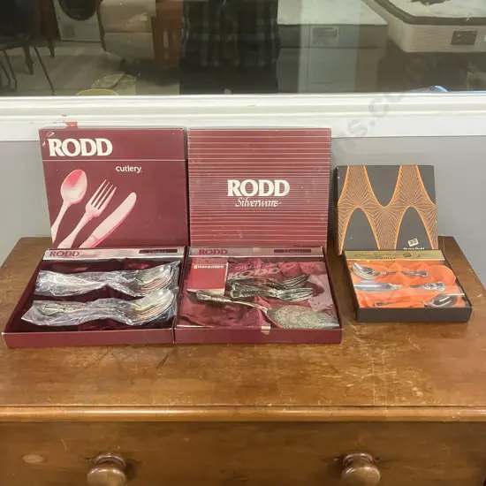 RODD Camille Boxed Salad Set, Dessert Set, Spoons & Butter Knife Set
