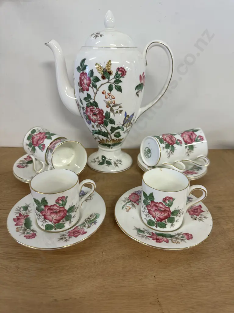 Wedgwood Charnwood Coffee Pot With Six Demitasse Cups & Saucer Duos Image 1++