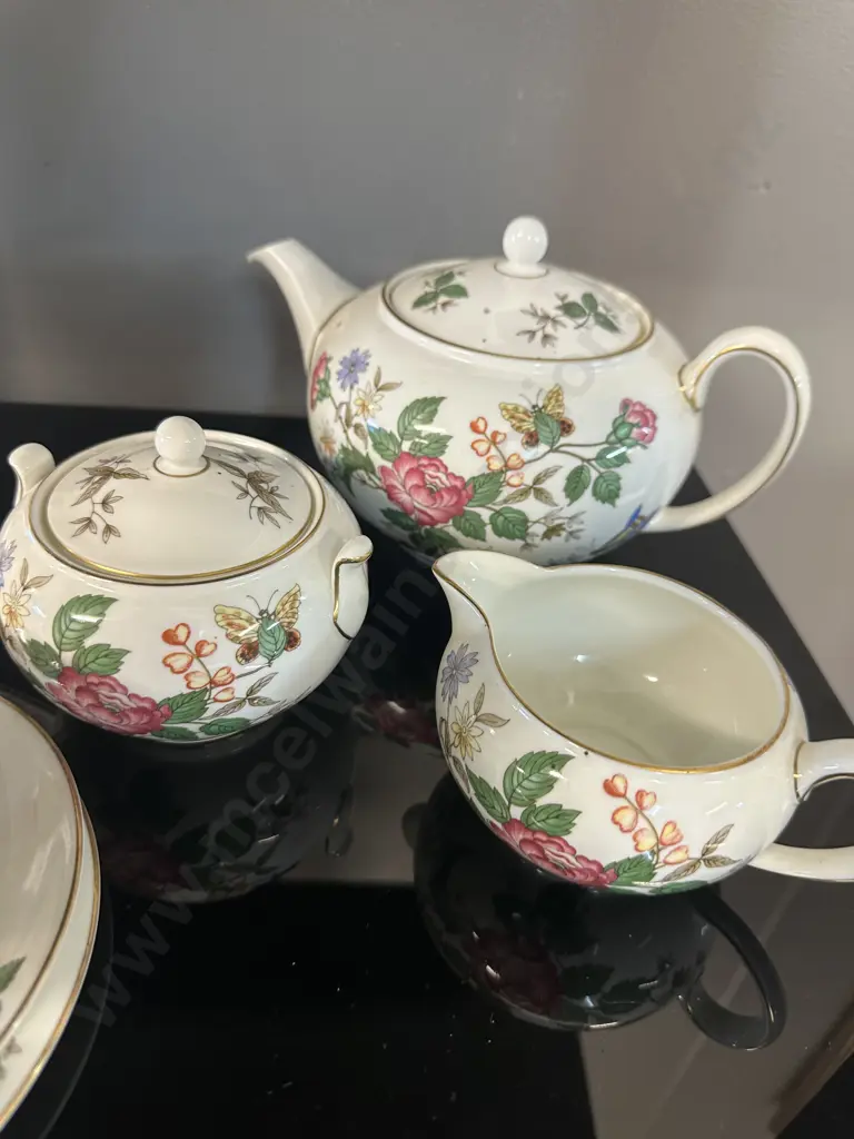 22 Piece  Wedgwood Charnwood Tea Ware Including Teapot, Creamer, Jug Etc Image 1++