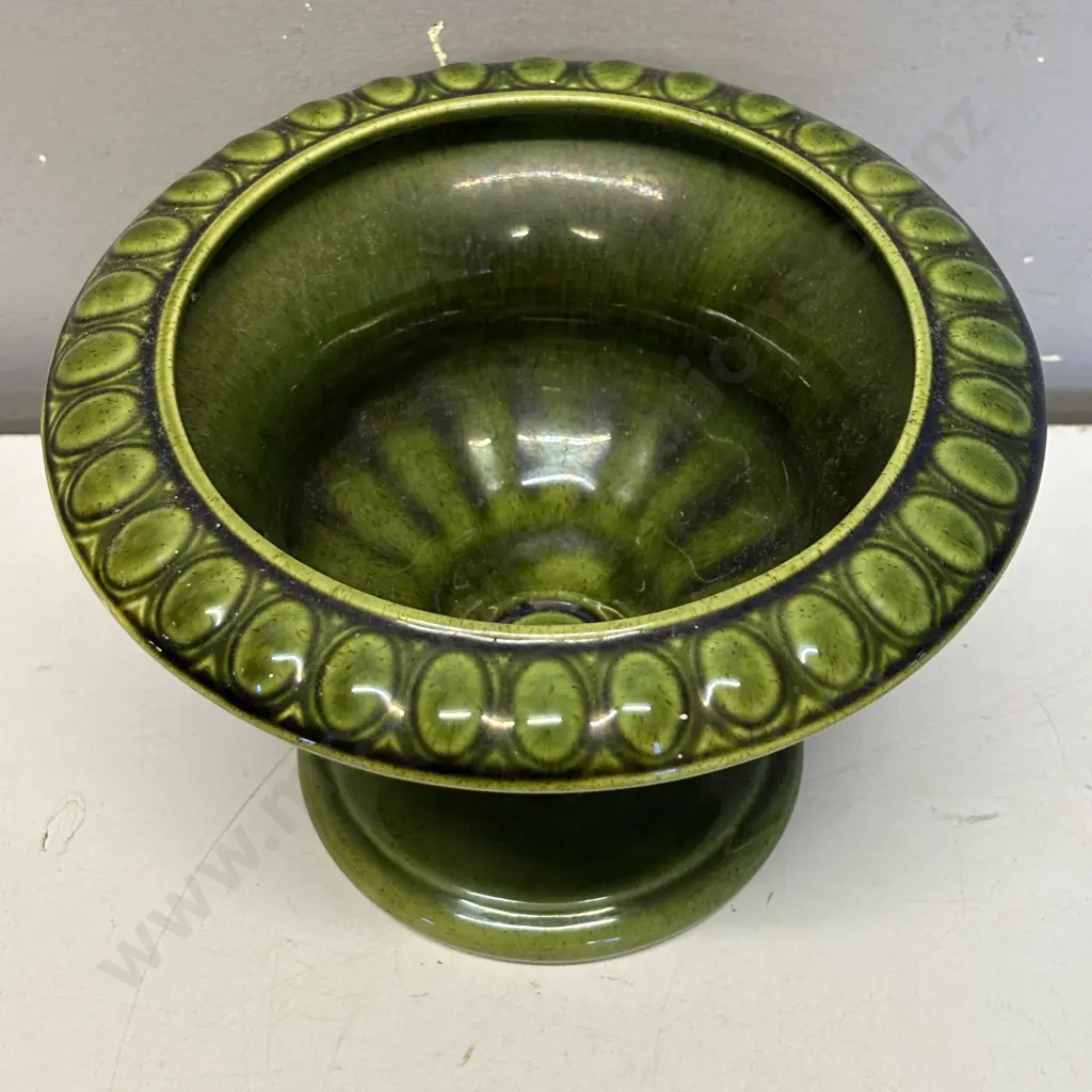 Holkham Art Pottery Urn. H14cm Dia20cm Image 1++