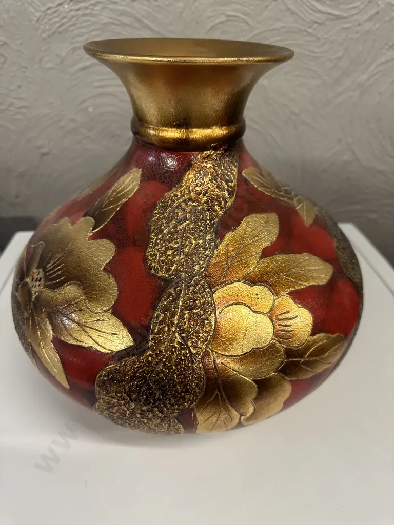 Decorative Bulbous Vase Red With Embossed Gold Detail H32cm. Image 1++