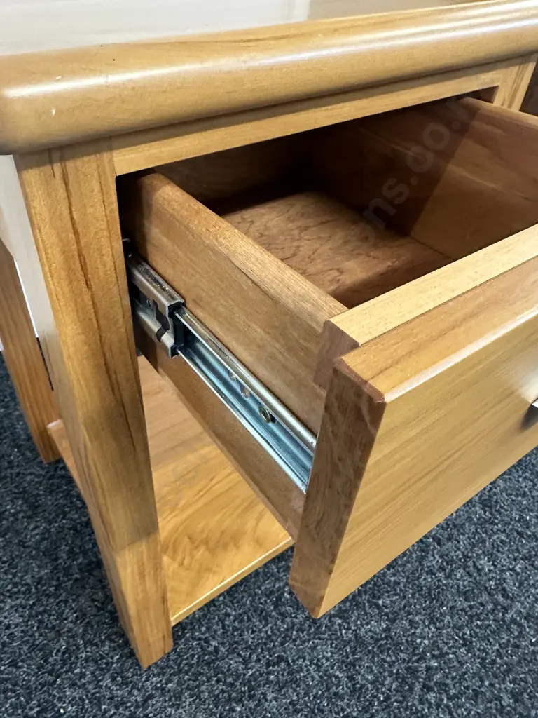 Kingswood Furniture Rimu Bedside Table With Single Drawer  Image 1++