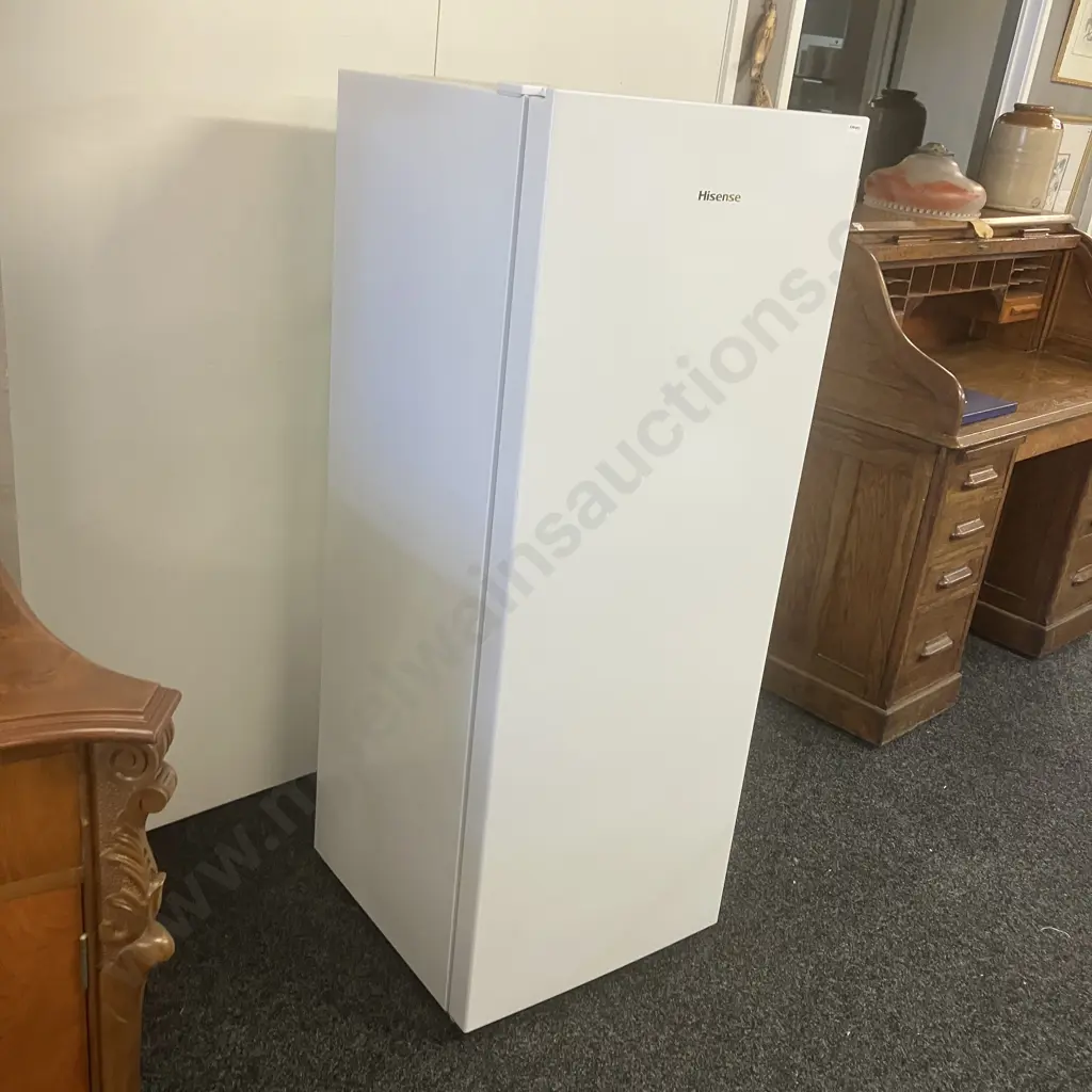 Hisense 155 Litre Vertical Freezer HRVF155. H143 W55 D55cm Image 1++