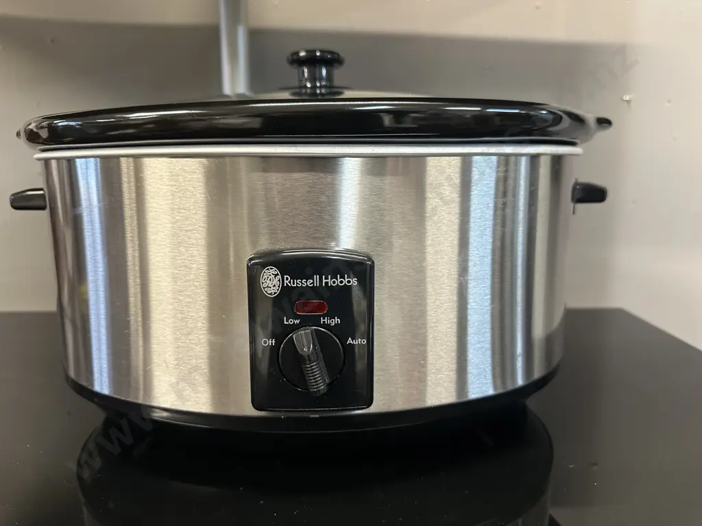 AS New Russell Hobbs Oval Slow Cooker Model RHSC600 Image 1++