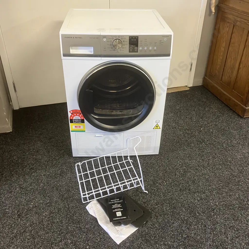Fisher & Paykel 8kg Sensor Condenser Dryer DE8060P3 - White (Under 12mths Old) Image 1++