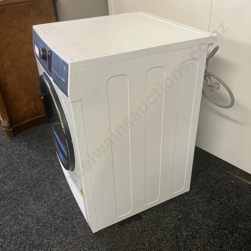 Fisher & Paykel 8kg Sensor Condenser Dryer DE8060P3 - White (Under 12mths Old) Image 1++