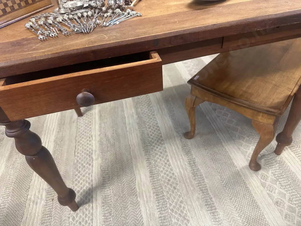 Antique Farmhouse Table With 2 Drawers And Turned Legs. H76.5 W122 D84cm Image 1++