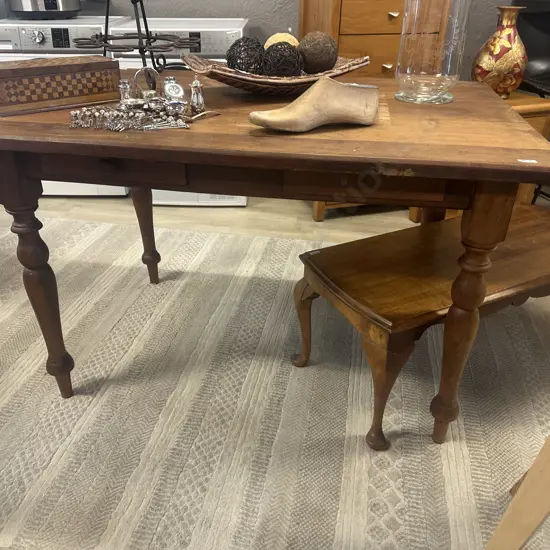 Antique Farmhouse Table With 2 Drawers And Turned Legs. H76.5 W122 D84cm