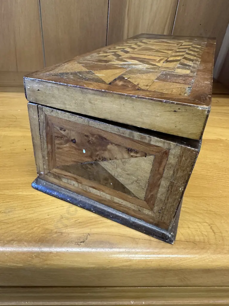 Vintage Inlaid Marquetry Jewellery Box H10,W30,12cm. Image 1++