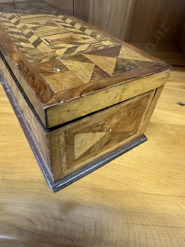 Vintage Inlaid Marquetry Jewellery Box H10,W30,12cm. Image 1++