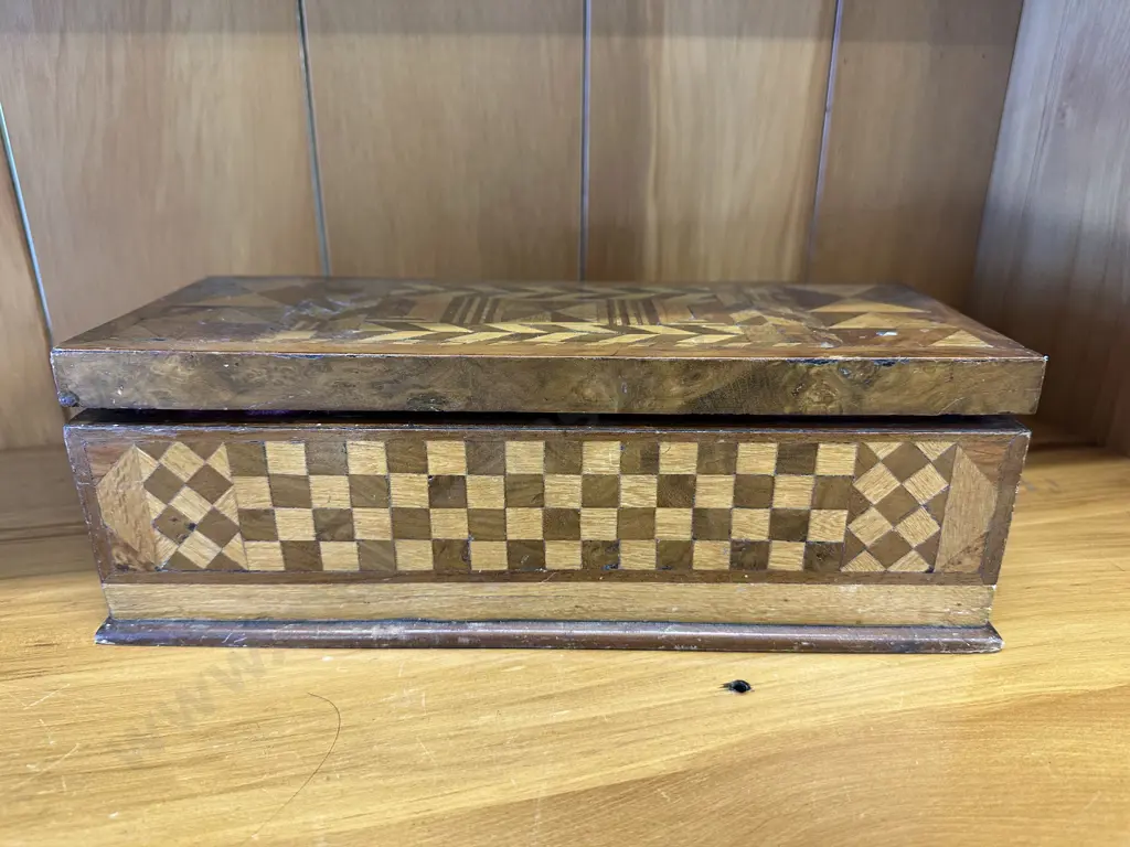 Vintage Inlaid Marquetry Jewellery Box H10,W30,12cm. Image 1++