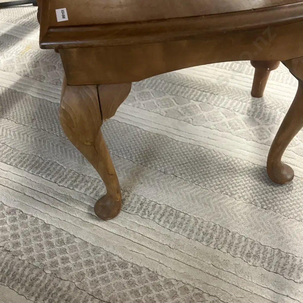 Mahogany Coffee Table, Cabriole Legs. H38 W92 D41cm Image 1++
