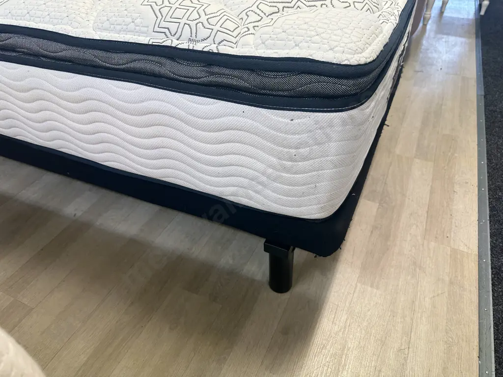 Sleepmaker Together Alone Liberty Firm King Single Mattress with Powered Adjustable Base Image 1++