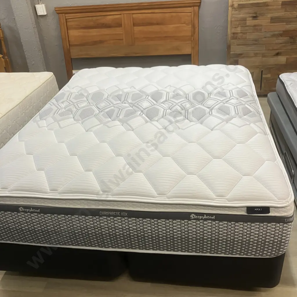 Sleepyhead Apex 7 Chiropractic HDX King Size Bed, Split Base (203 x 167cm) Image 1++