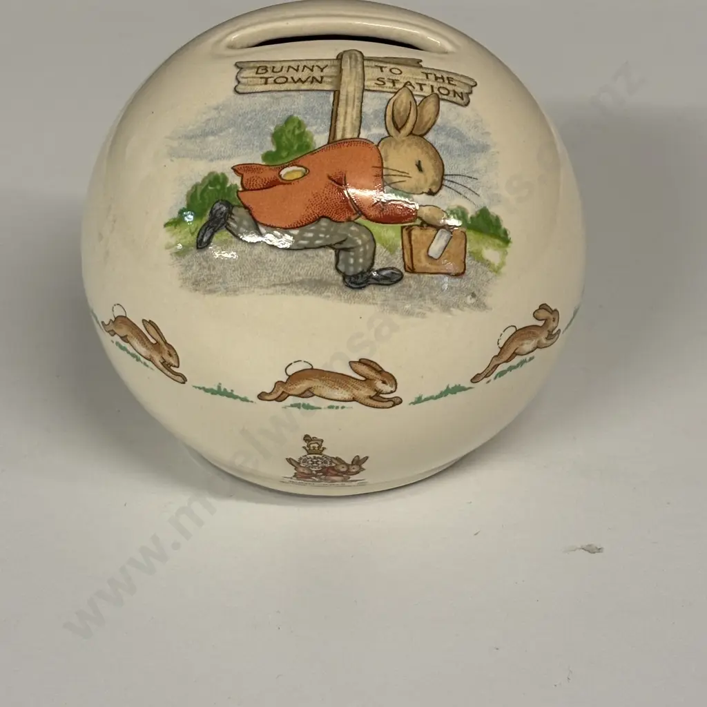 Royal Doulton Bunnykins Money Box. Bunny Town To the Station Image 1++