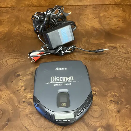 Vintage Sony Discman D-171 Compact Disc Player with AVLS - CD Walkman