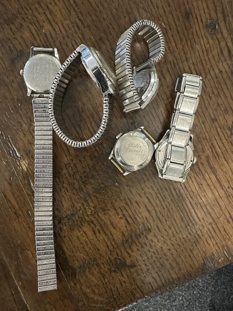 Assorted Vintage Mens Watches (as found) Image 1++