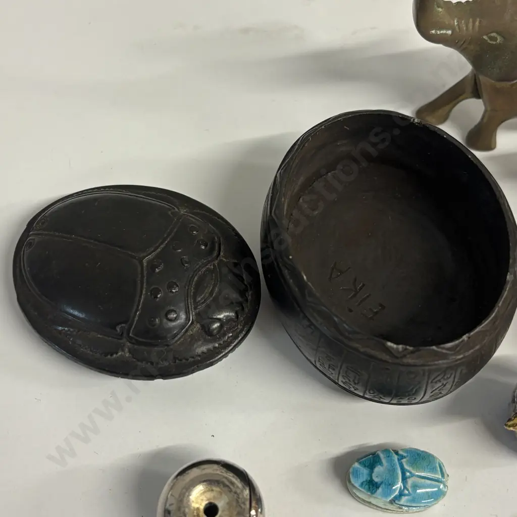 Assorted Vintage Collectables with solid brass elephants etc Image 1++