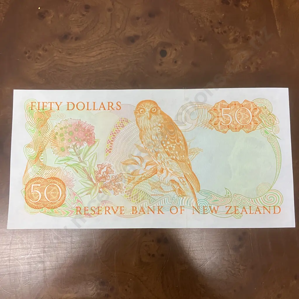 New Zealand $50 - H.R. Hardie (1983-1985) - XAJ 085240 Image 1++