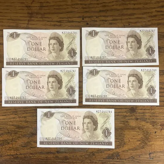 New Zealand $1 - H.R. Hardie (1983-1985) - 2 x Pair of Consecutives And 1 - K2 7215781 & 782, 784, 787, 788