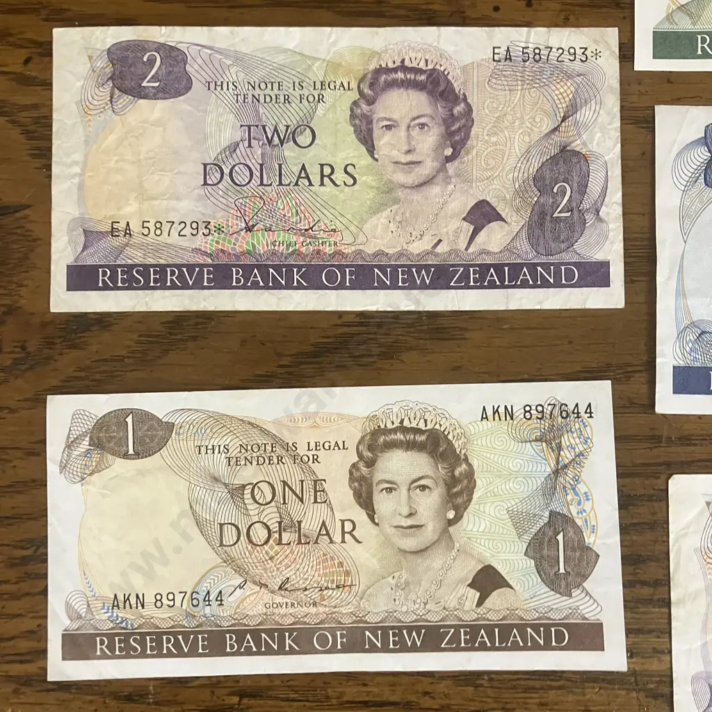 New Zealand Banknotes - $1 S.T Russell (1985-89) , $2 H.R. Hardie (1983-1985), $2, $10, $20 Donald Brash Image 1++
